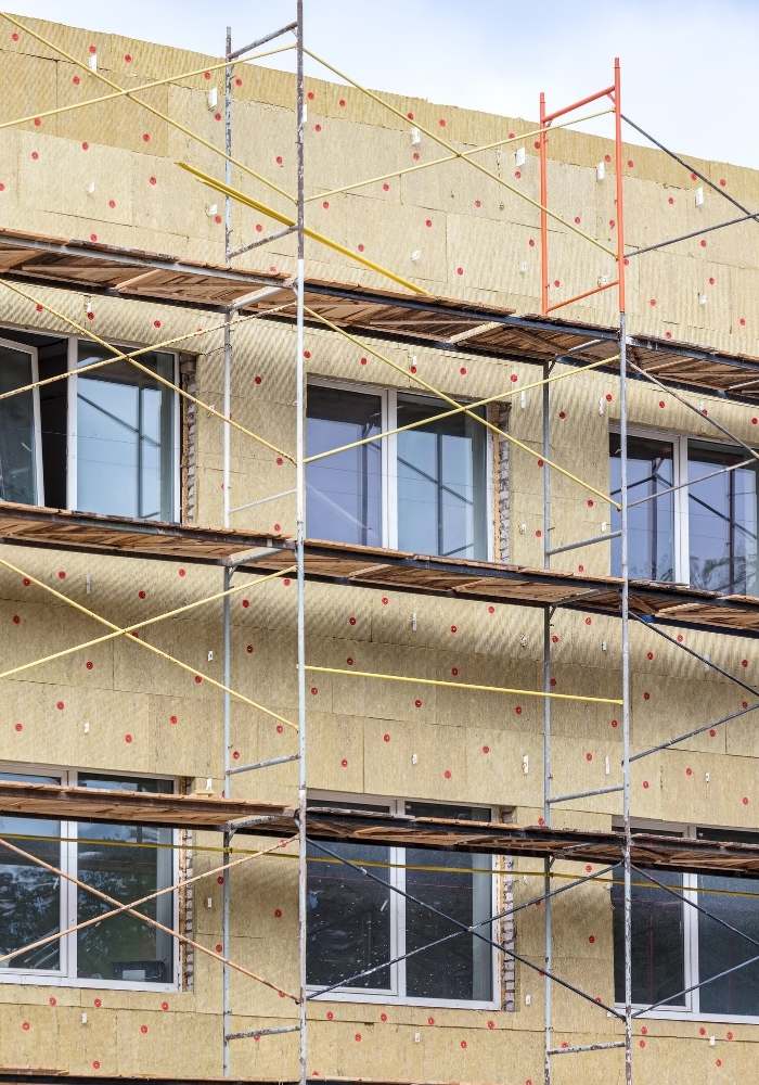 What types of external wall insulation are there